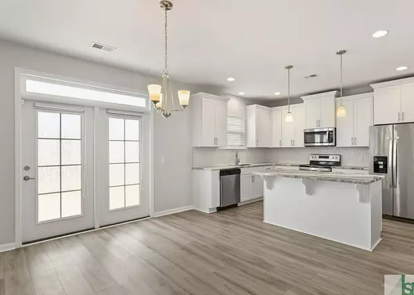 48 Shoefstall St, Savannah, GA 31407-4846