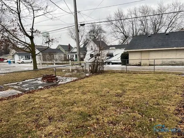 702 Palmwood ST, Delta, OH 43515