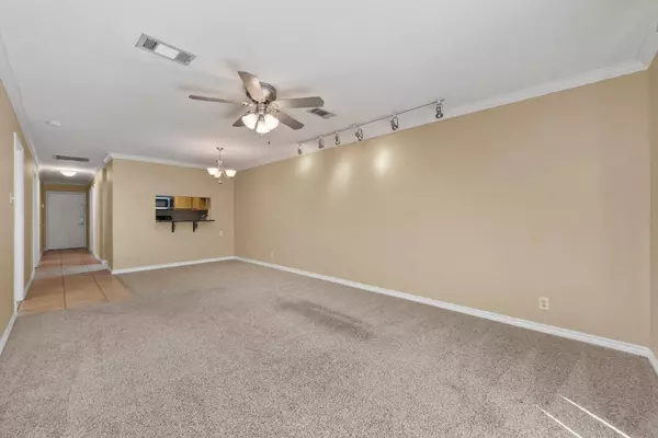 1206 Hi Stirrup #311, Horseshoe Bay, TX 78657