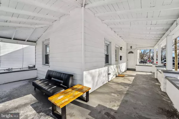 200 E WASHINGTON ST, Riverside, NJ 08075