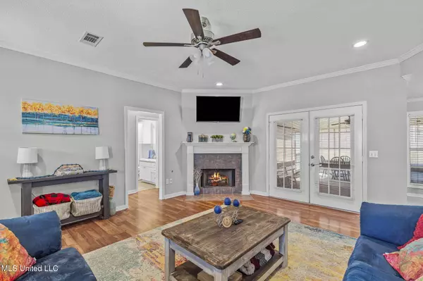 555 Oak Ridge Way, Pearl, MS 39208