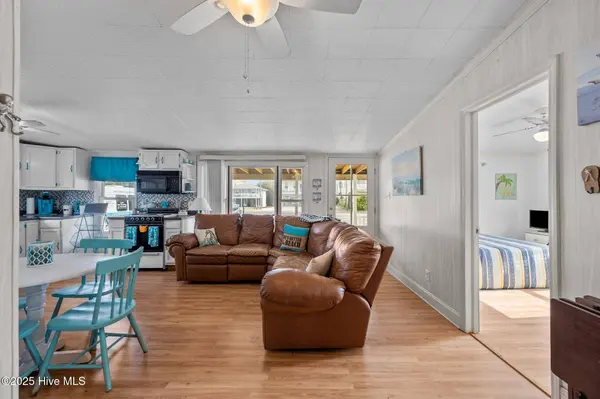 821 S Topsail DR, Surf City, NC 28445