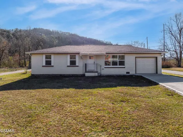 2680 High Valley DR, Pigeon Forge, TN 37863