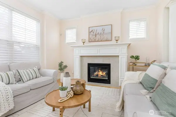 1905 14th CT NE, Issaquah, WA 98029