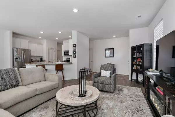 1199 Crestview LN #1199, Pingree Grove, IL 60140