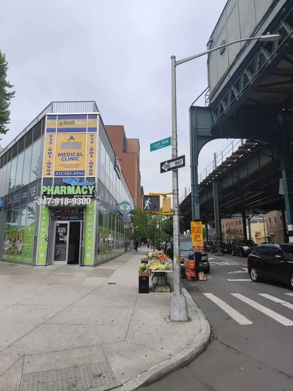 1307 Southern Blvd, New York, NY 10459-1504