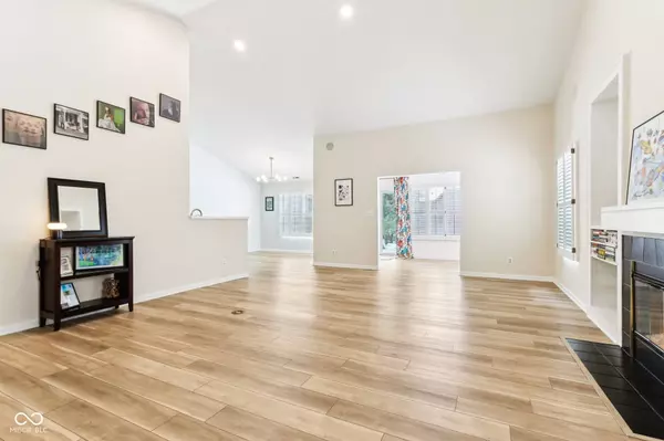 9519 Summer Ridge PL, Indianapolis, IN 46260