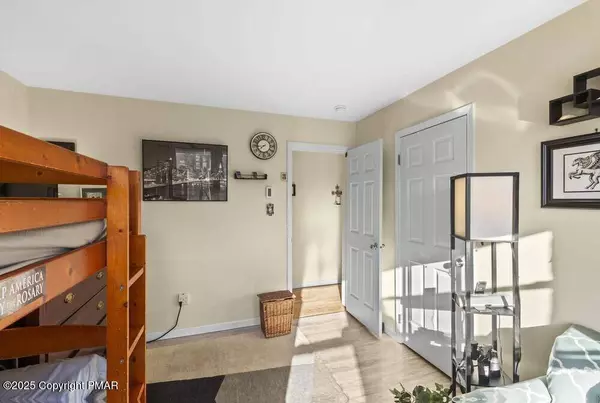 283 Brittany DR, Albrightsville, PA 18210