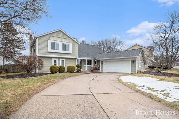 5278 Queensbury SE Drive, Grand Rapids, MI 49508