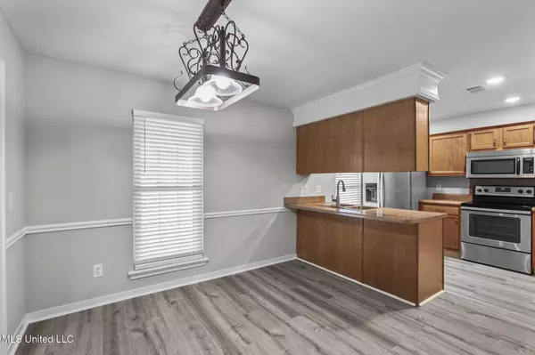 904 Mourning Dove Cove, Byram, MS 39272
