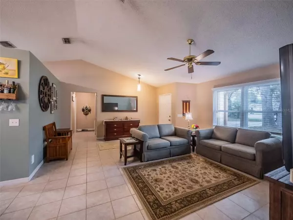 1730 COUNTRY TERRACE LN, Apopka, FL 32703