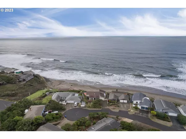5635 EL CIRCULO AVE, Lincoln City, OR 97367