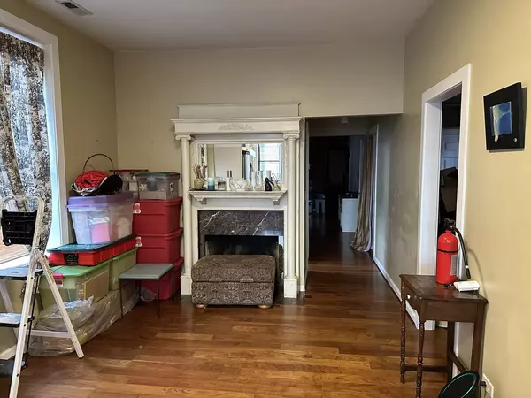 1101 W 16th ST, Chicago, IL 60608