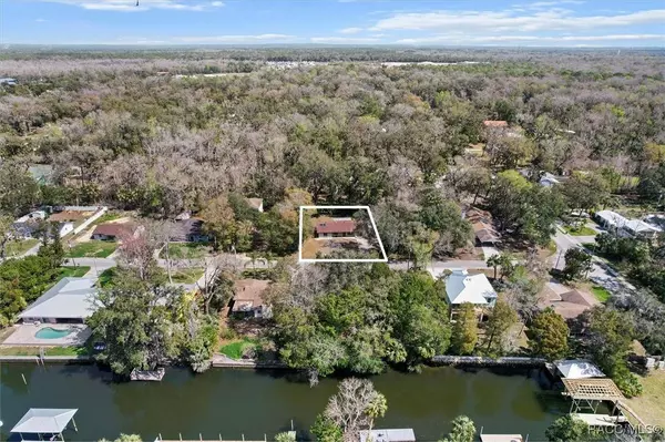 3617 N Hiawatha TER, Crystal River, FL 34428