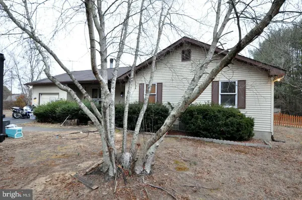 1670 ARROWHEAD DR, Waterford Works, NJ 08089