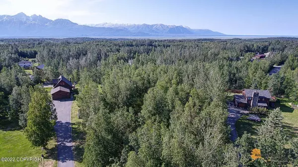 405 Klouda CIR, Wasilla, AK 99654