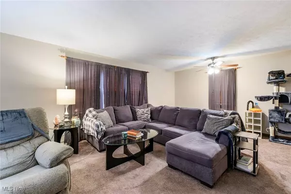 4916 Hiram AVE NW, Warren, OH 44483