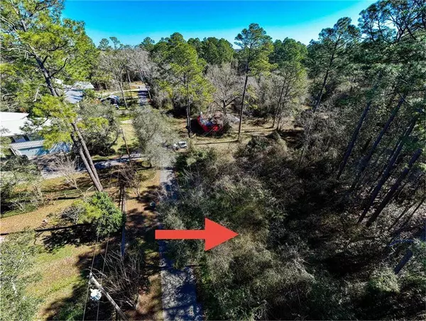 17353 River RD, Summerdale, AL 36580