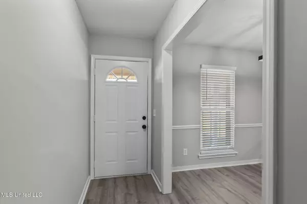 904 Mourning Dove Cove, Byram, MS 39272