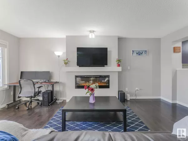 6930 23 AV SW, Edmonton, AB T6X 1Z3