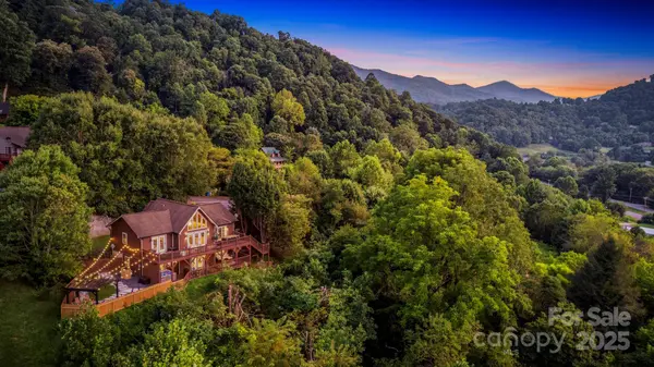 21 Surveyors PT, Waynesville, NC 28785