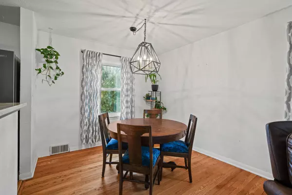 11402 W Wisconsin, Wauwatosa, WI 53226