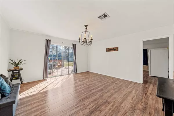 1016 E Elm ST, Hillsboro, TX 76645