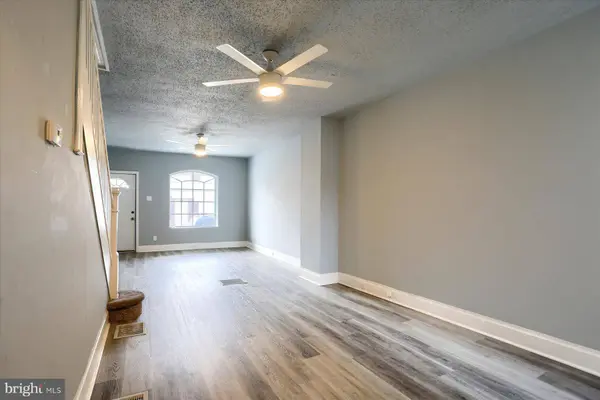 2033 LOGAN ST, Harrisburg, PA 17102