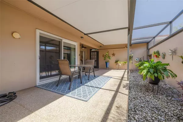 2476 LAURELWOOD DR #B, Clearwater, FL 33763