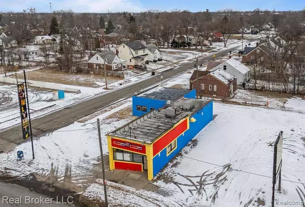 11811 E 7 MILE Road, Detroit, MI 48205