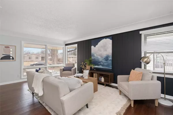 2701 64th Street, Des Moines, IA 50322