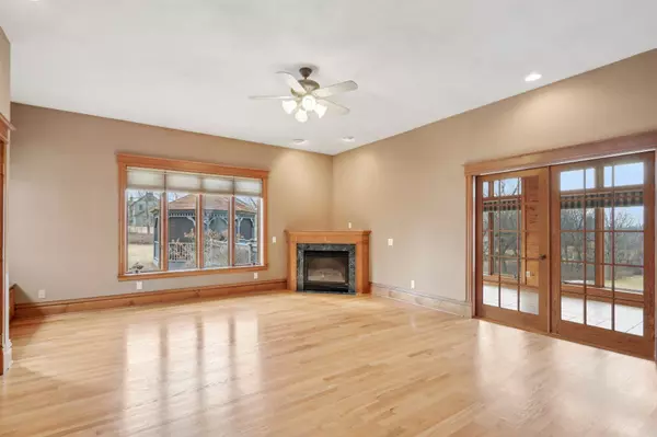 301 Tvedt Drive, Mount Horeb, WI 53572