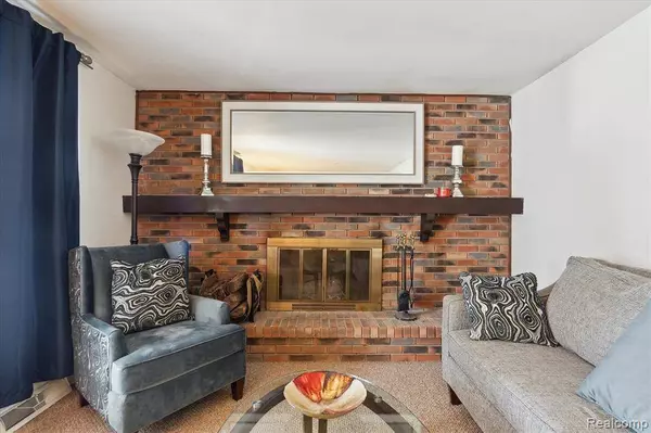 3894 Watuga Street, Commerce Twp, MI 48390