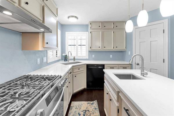 273 Broadmoor DR, Huntsville, TX 77340