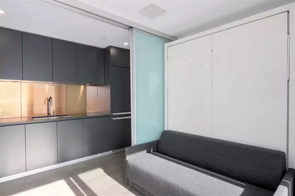 1480 HOWE ST #2503, Vancouver, BC V6Z 0G5