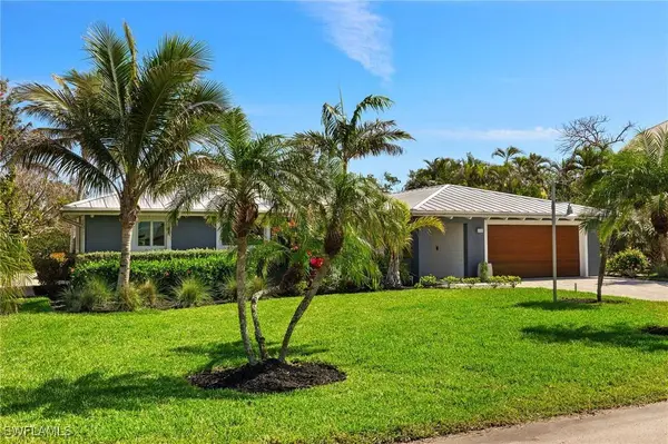 1672 Hibiscus DR, Sanibel, FL 33957