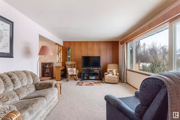 10301 102 AV, Fort Saskatchewan, AB T8L 2B5