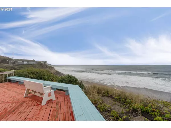 5635 EL CIRCULO AVE, Lincoln City, OR 97367