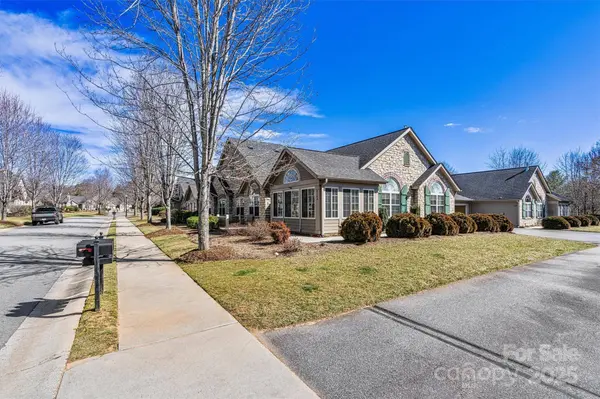 808 Wynnshire DR, Hickory, NC 28601