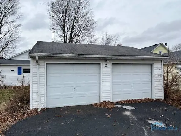 361 Lincoln ST, Elmore, OH 43416