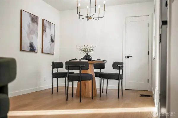 605 Clark AVE N, Kent, WA 98030