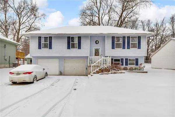 612 Russell ST, Lathrop, MO 64465