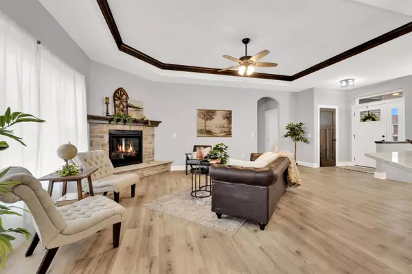 677 Lambert Dr, Slinger, WI 53086