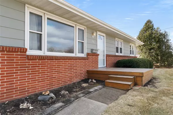 301 SE Peterson Drive, Ankeny, IA 50021