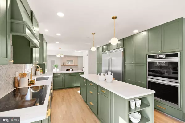 1901 MASON HILL DR, Alexandria, VA 22307