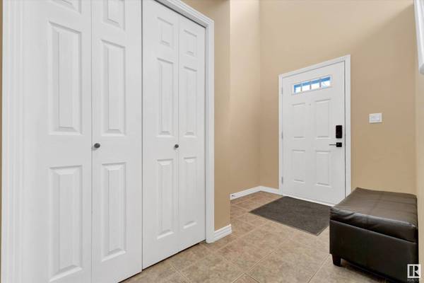 8103 94 ST, Morinville, AB T8R 0A9