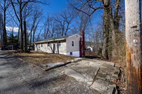 13 Cliffside Ter, Vernon Twp., NJ 07461