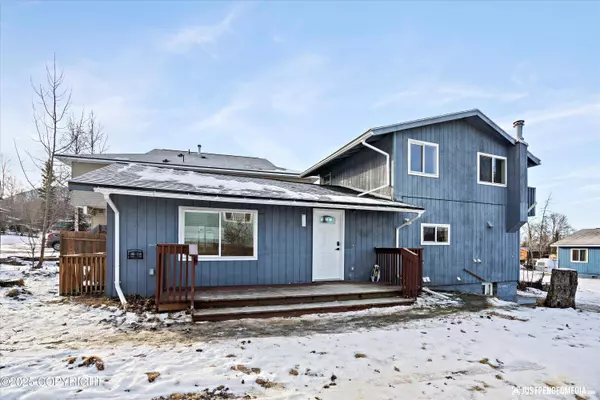 11406 Dawn ST, Eagle River, AK 99577