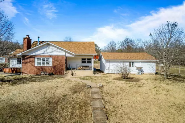 15007 Co Rd E #78-101, Ava, MO 65608