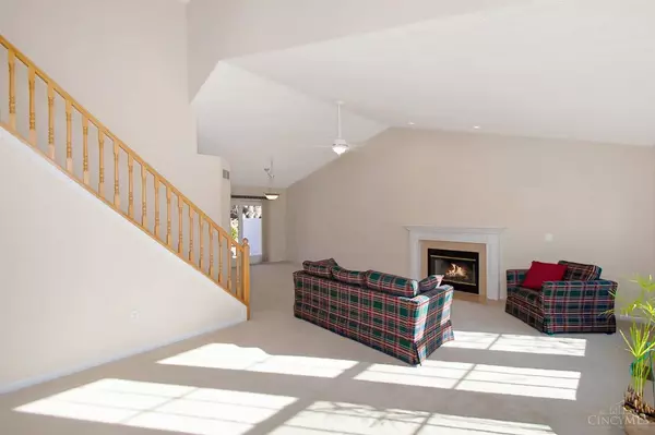 448 Lake Front Dr, Lebanon, OH 45036